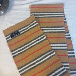 💯 Authentic Burberry VTG scarf unisex Plaid 100% Lambswool